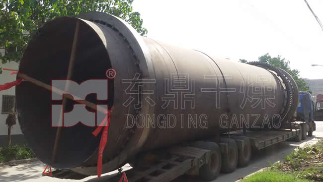 大型煤泥烘干機發(fā)貨現(xiàn)場