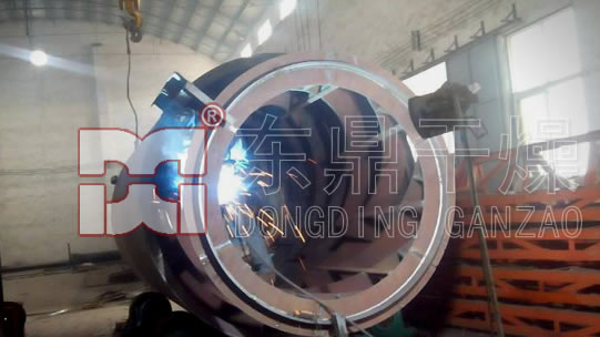 煤泥烘干機忙生產